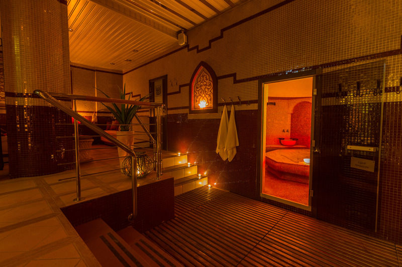 Seasons Spa Boutique Hotel Kozyn Exterior foto